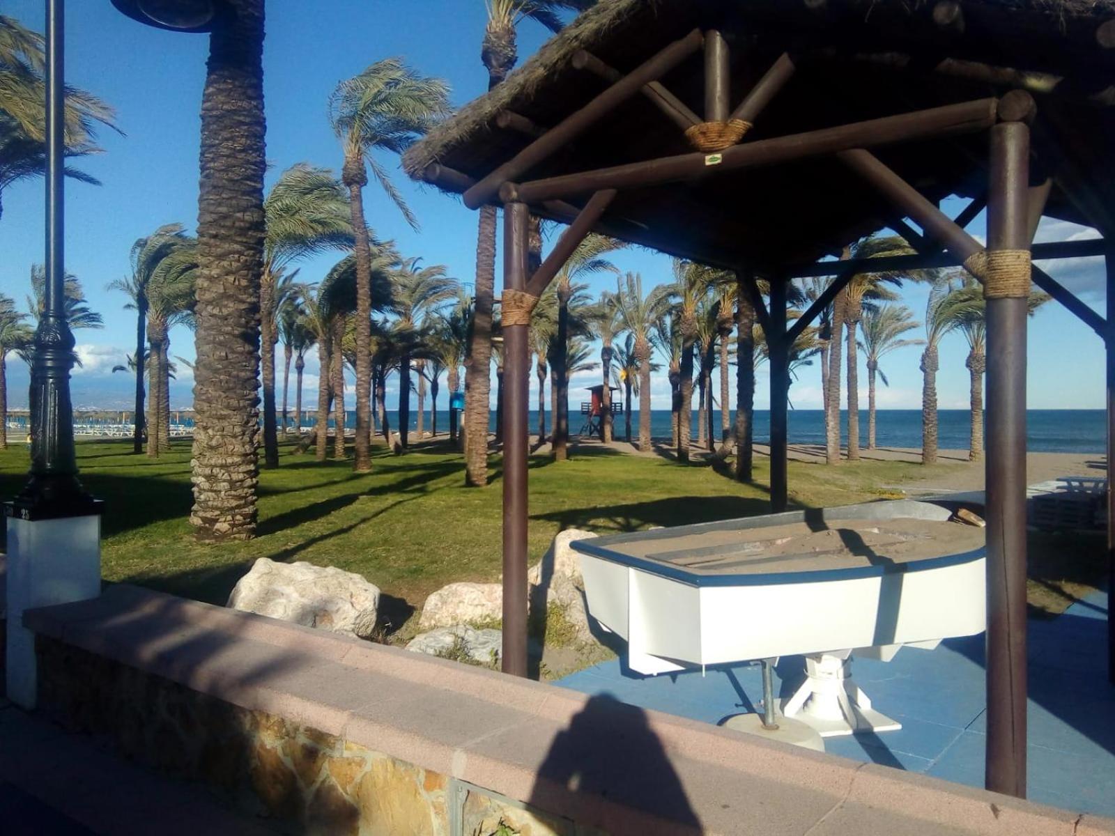Nuevo Roca Chica, Primera Linea Playa,ตอร์เรโมลิโนส ภายนอก รูปภาพ