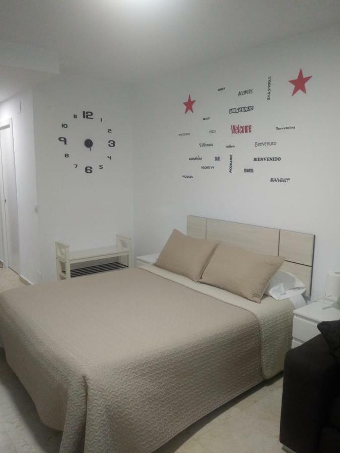 Nuevo Roca Chica, Primera Linea Playa,ตอร์เรโมลิโนส ภายนอก รูปภาพ